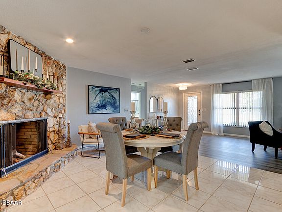 5th image of 97 Maura Ter