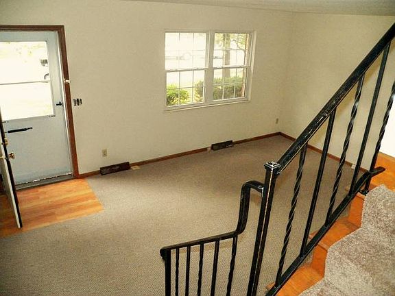 Living room 2