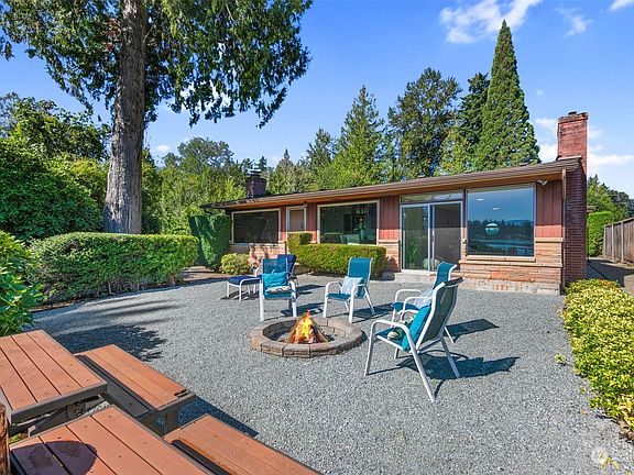 4th image of 30802 W Lake Morton Drive SE