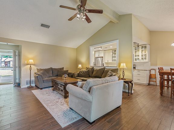 4th image of 7510 Fairington Dr