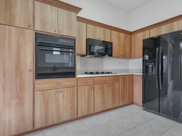 37489 Golden Pebble Ave, Palm Desert, CA 92211