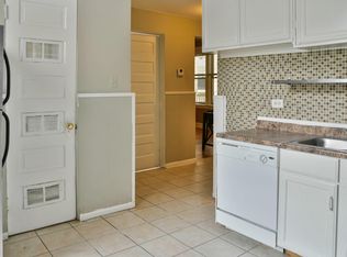 5749 N Ridge Ave #1F, Chicago, IL 60660