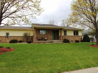 2035 Teton Dr, Waterloo, IA 50701