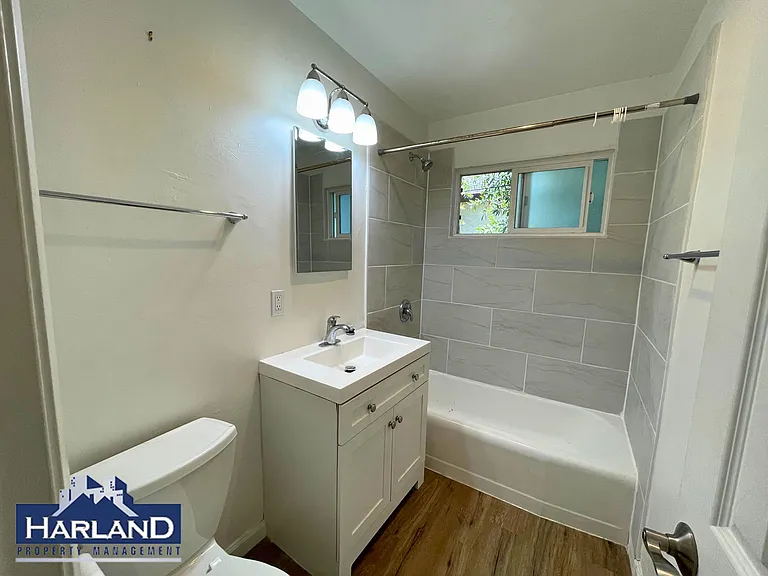 2250-2254 Garnet Ave #2254.5 — Photo 9