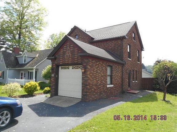2nd image of 1481 Grand Ave