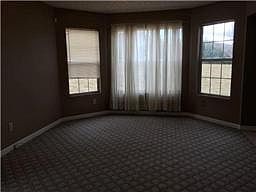 BAYED WINDOWS IN DINING ROOM