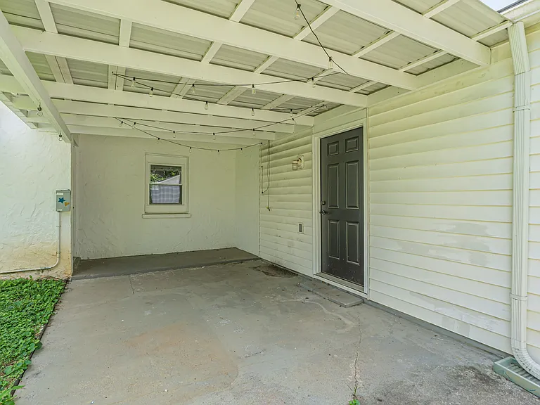 2531 Keystone Ave — Photo 29