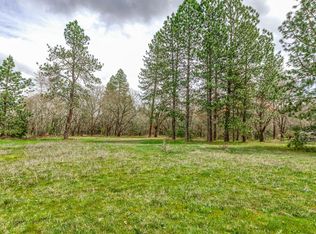 2925 Jerome Prairie Rd, Grants Pass, OR 97527