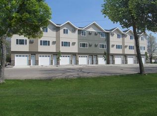 R & T Parkhomes, Fargo, ND 58102