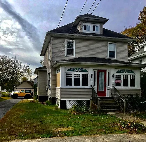 114 Dickinson Rd Photo 1