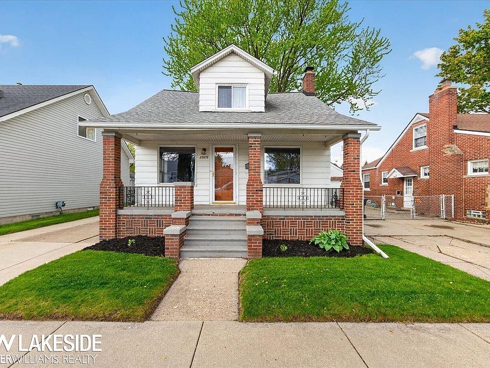 1st image of 27377 Pinehurst St