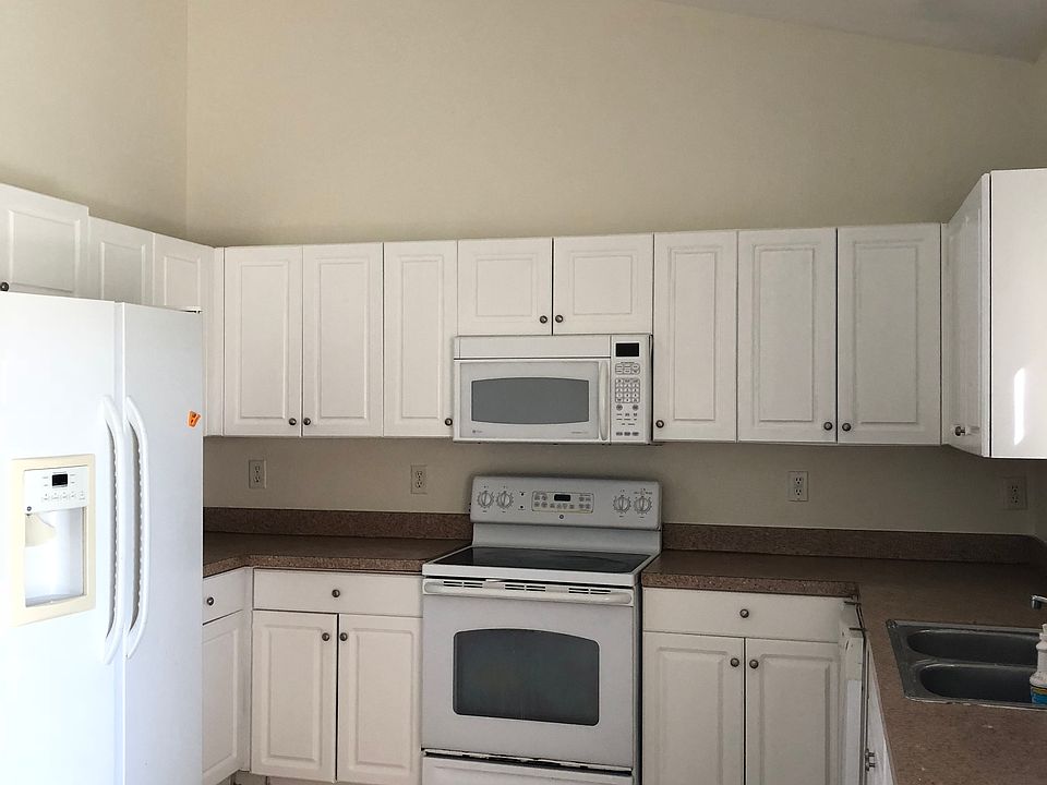 1st image of 802 Floyd Ave N