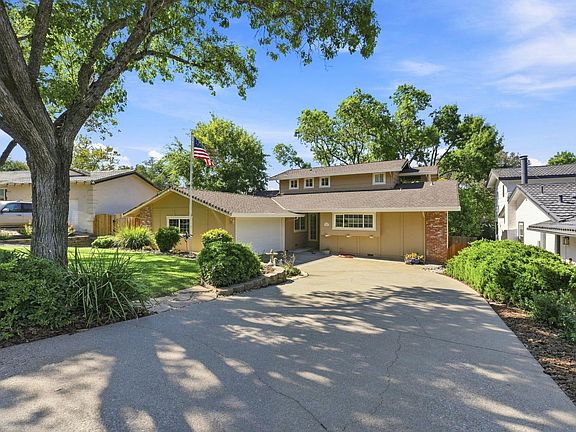 4th image of 2488 Willowdale Dr