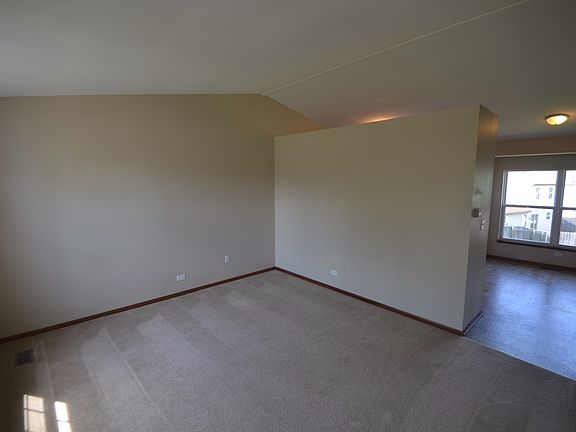 3rd image of 160 W Sprucewood Ln