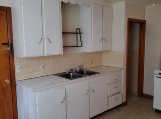 14 Murray Ave APT 1L, South Grafton, MA 01560