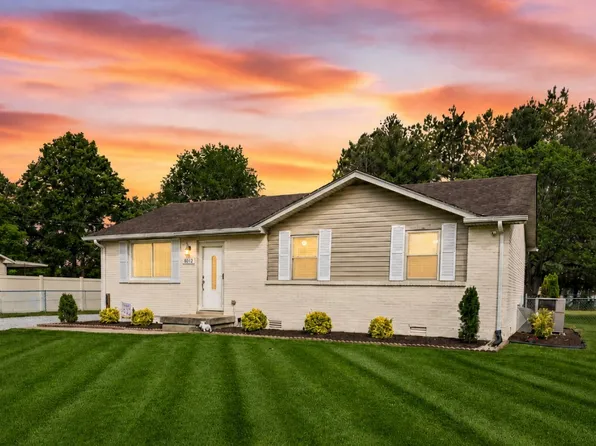 8042 Westfield Dr, Murfreesboro, TN 37129