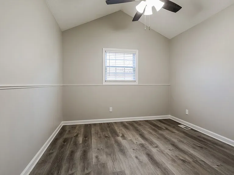 2104 Watercrest Cir — Photo 12