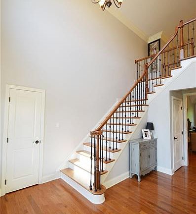 2nd image of 203 Meryton Ln