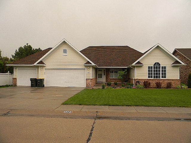 1st image of 3202 Meadow Ct