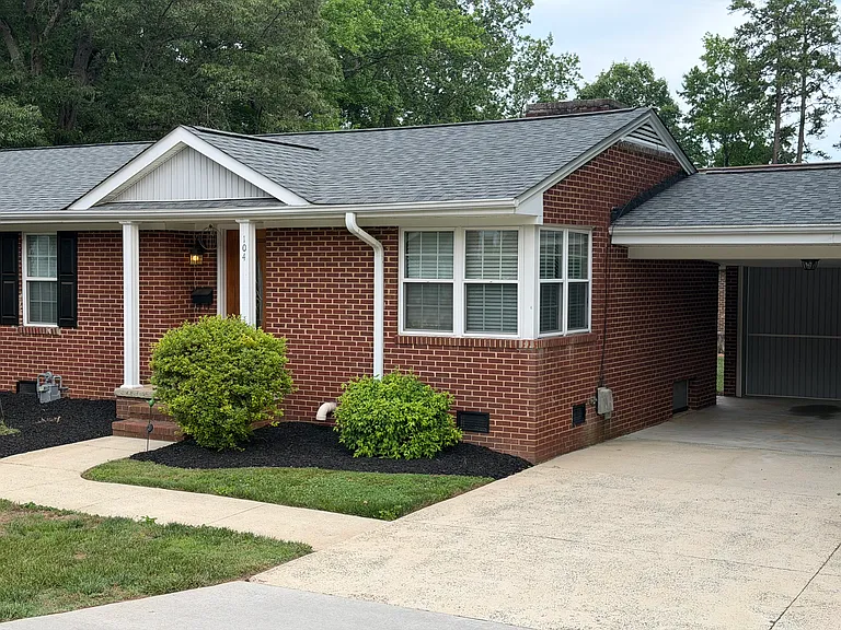 2012 S Mebane St #104 — Photo 2