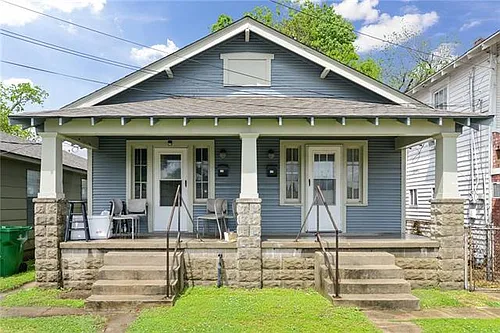 731 Anson St Photo 1
