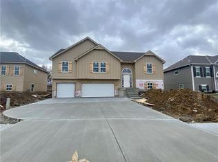8401 NE 104th Ter, Kansas City, MO 64157