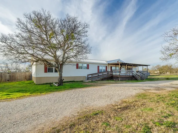301 Clark St, Santa Anna, TX 76878