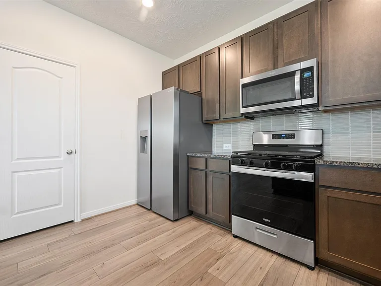 6107 Topaz Pines Trl — Photo 15