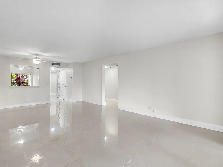 7290 Kinghurst Dr #106 — Photo 14