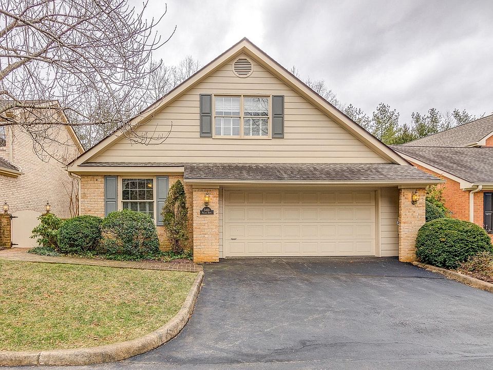 1st image of 5466 Village Dr