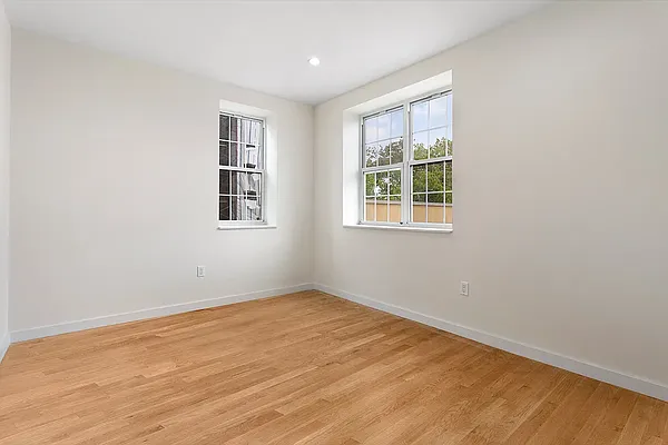 Rented by Nest Seekers International | media 17