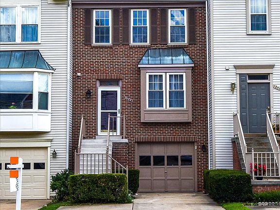 2nd image of 1244 Bond St