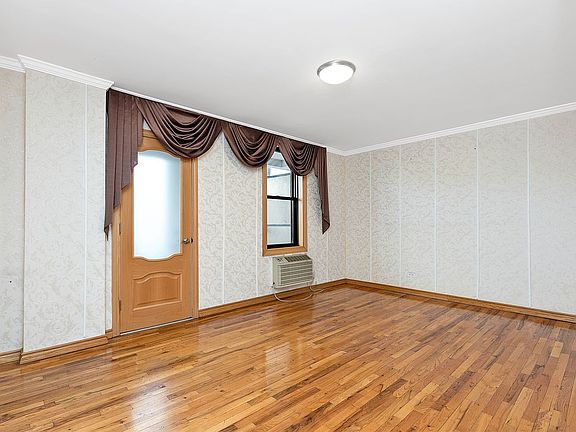 3rd image of 2121 Shore Pkwy N Unit 3P