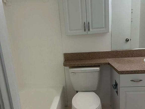 5th image of 6310 Newtown Cir #6310