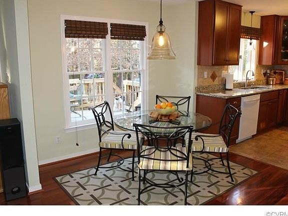 4th image of 9133 Minglewood Ln