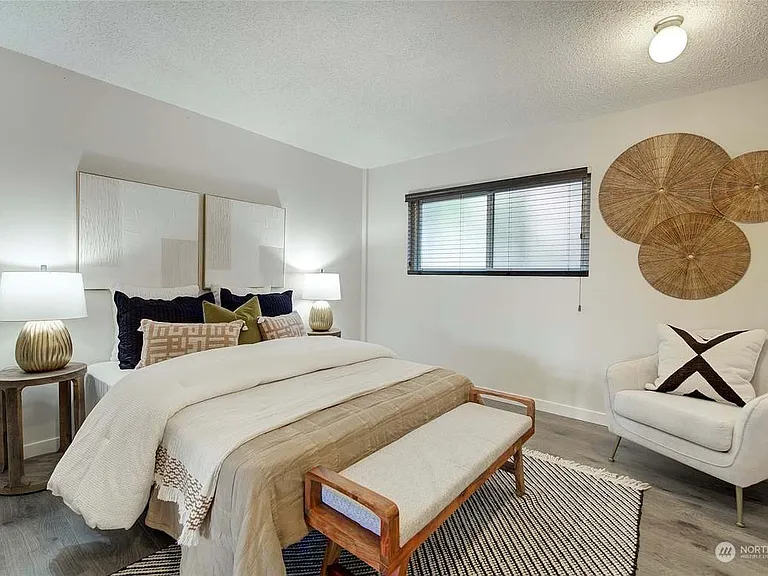 400 Melrose Ave E #302 — Photo 26