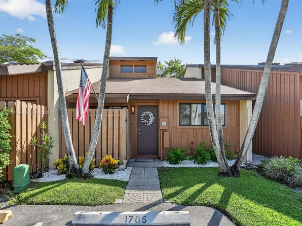 4149 S Pine Island Rd, Davie, FL 33328