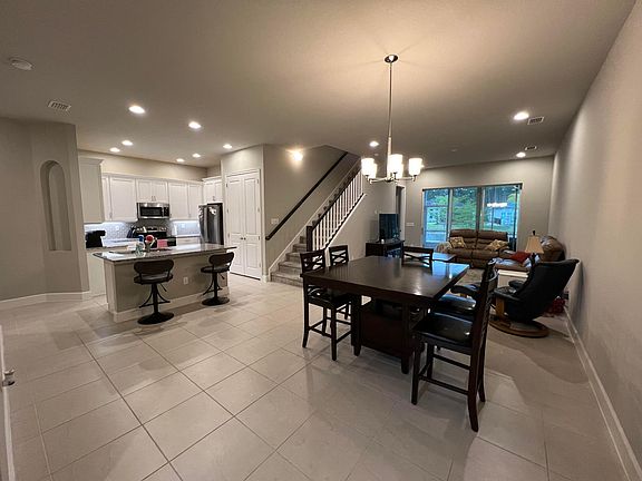 5th image of 136 Longridge Ln #136