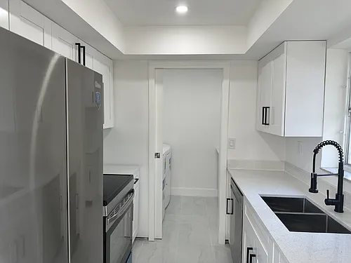 890 SW 28th St #1 Photo 1