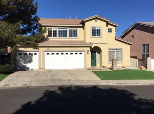 12592 Eaton Ln, Victorville, CA 92392