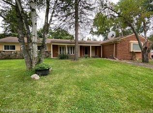 27505 Old Colony St, Farmington Hills, MI