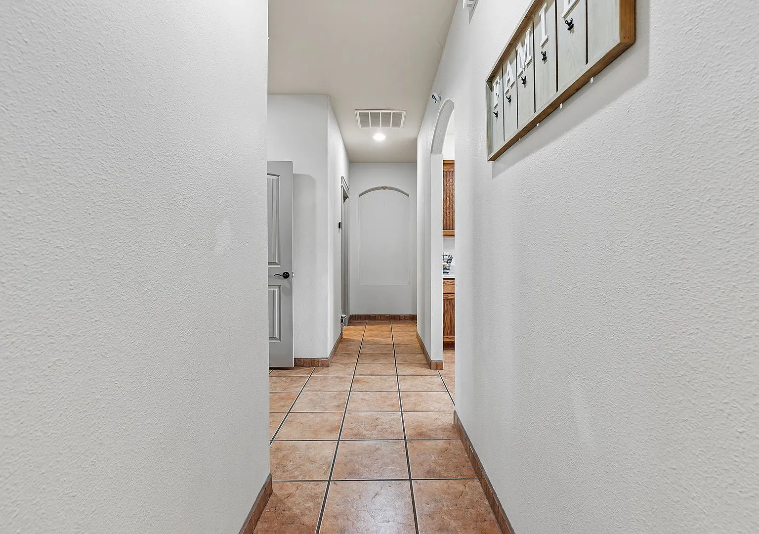 4 Bedroom Home With Solar Panels: Move-In Special — Photo 3