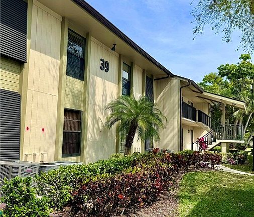 3rd image of 39 Plantation Dr APT 103