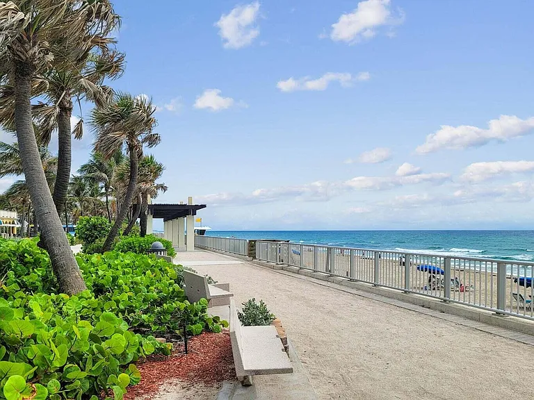 2860 S Ocean Blvd #516 — Photo 15