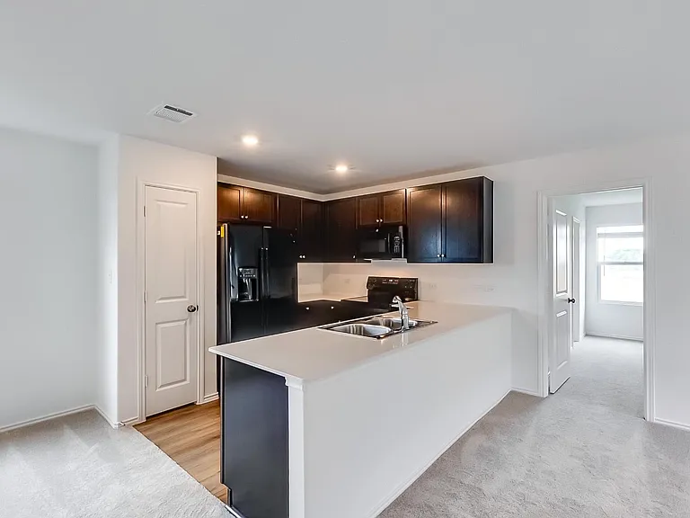1105 Catfish Ln — Photo 11
