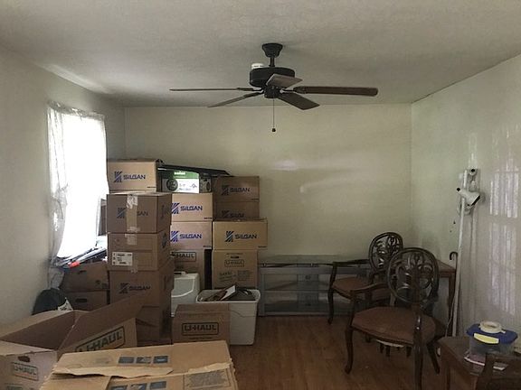 4th image of 415 Bingham Ln