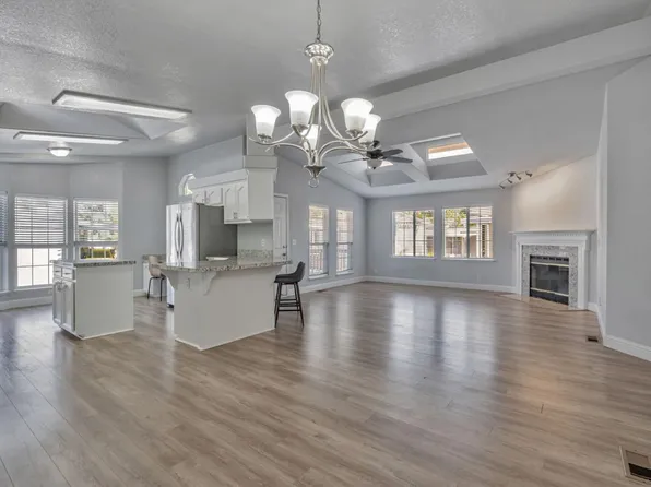 600 E Weddell Dr #194, Sunnyvale, CA 94089