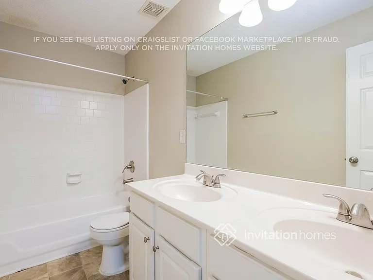 130 Lyndhurst Ct — Photo 16
