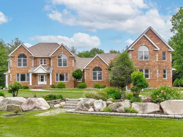 6 Boutilier Lane, North Hampton, NH 03862