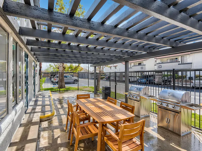 Azul Apartments — Photo 8